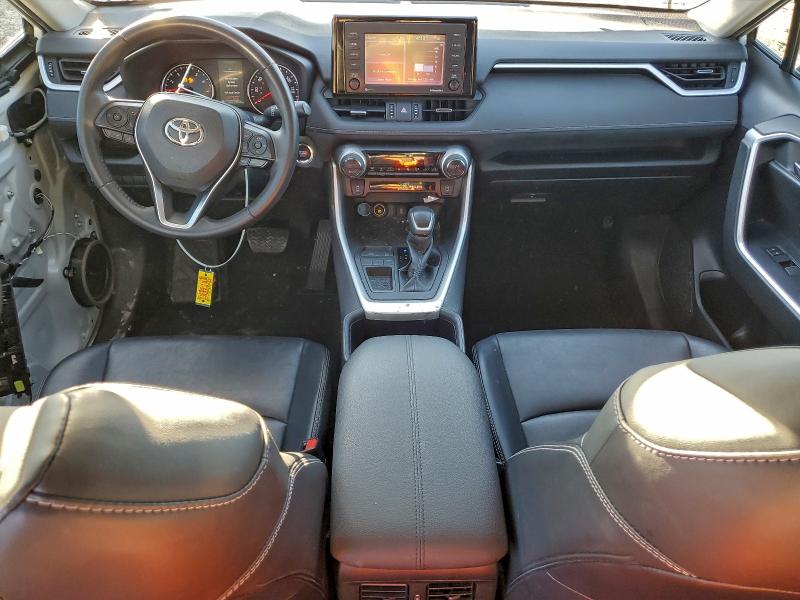 Фото 8 - TOYOTA RAV4