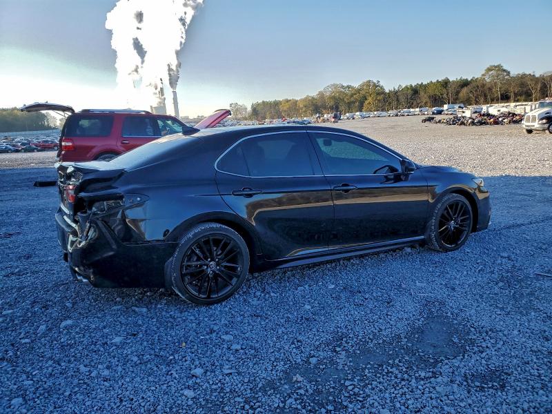 Фото 3 - TOYOTA CAMRY