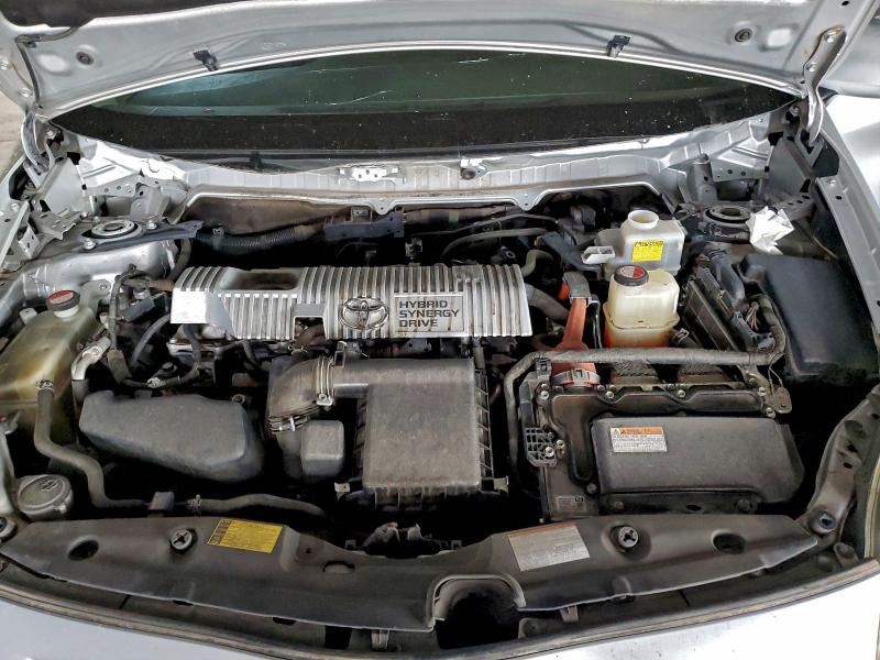 Фото 11 - TOYOTA PRIUS