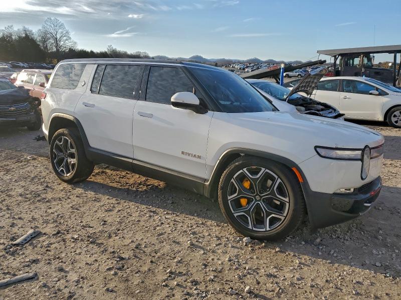 RIVIAN RIS 2023 VIN 7PDSGABL7PN006112
