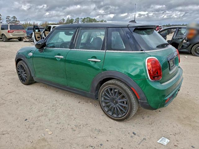 Фото 2 - MINI COOPER