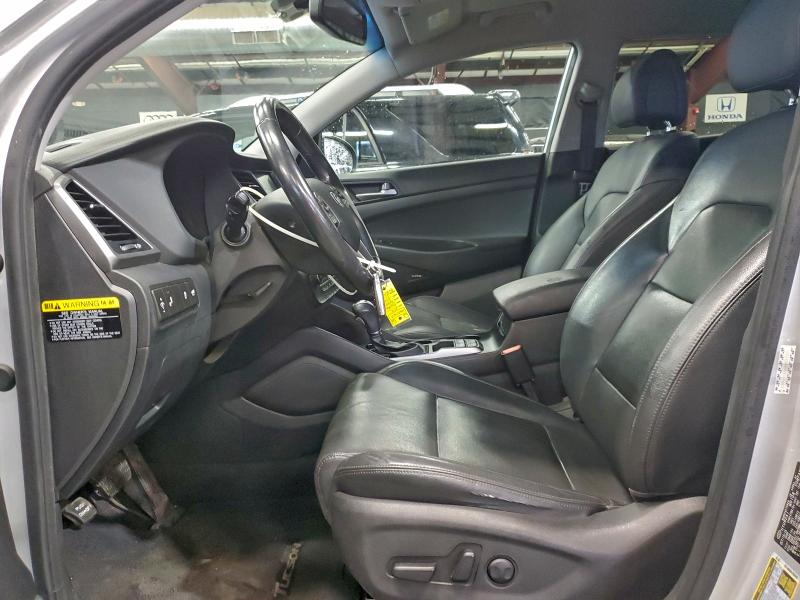 Фото 7 - HYUNDAI TUCSON