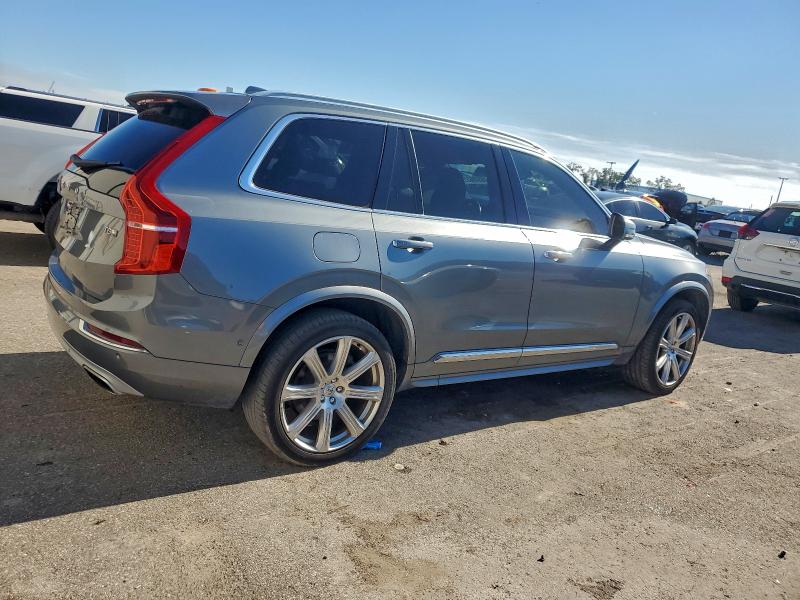 Фото 3 - VOLVO XC90