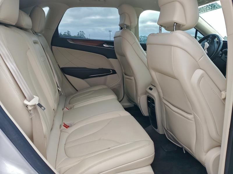 Фото 11 - LINCOLN MKC