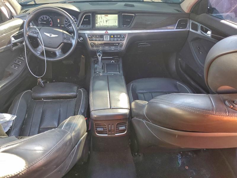 Фото 8 - HYUNDAI GENESIS