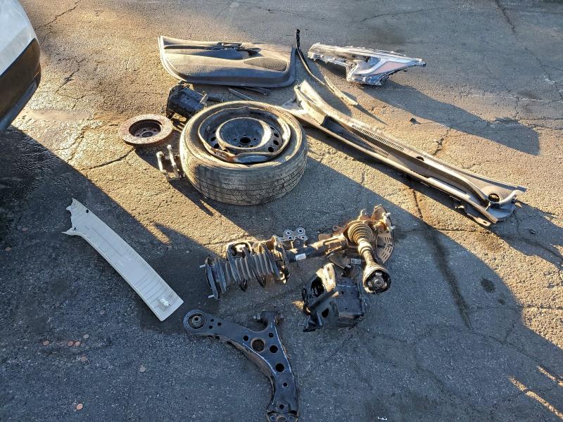 Фото 12 - TOYOTA COROLLA