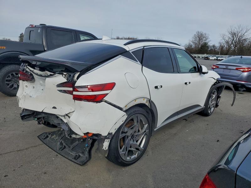 GENESIS GV60 PERFO 2024 VIN KMUKEDSB7RU021706