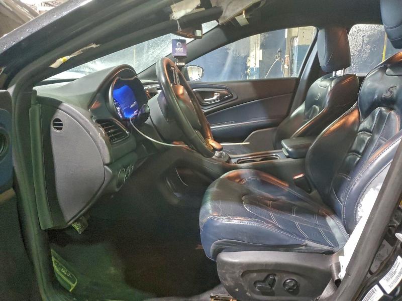 Фото 7 - CHRYSLER 200