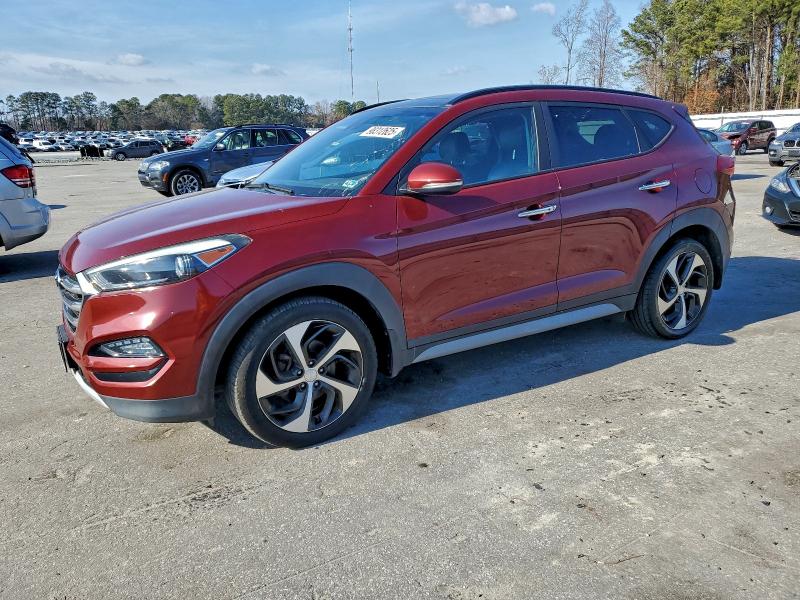 Фото 1 - HYUNDAI TUCSON