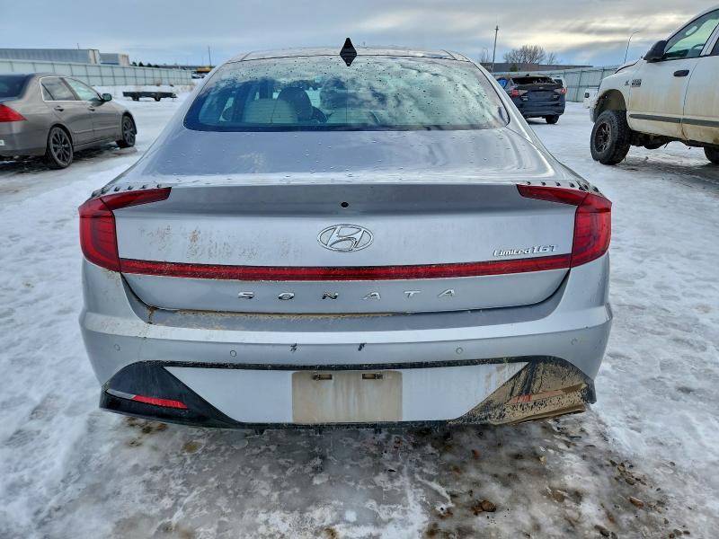 Фото 6 - HYUNDAI SONATA