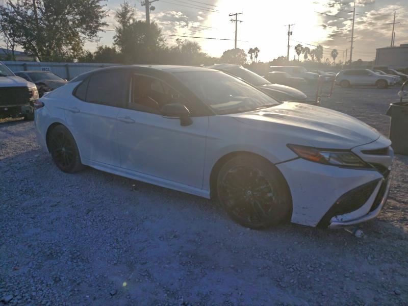 Фото 4 - TOYOTA CAMRY