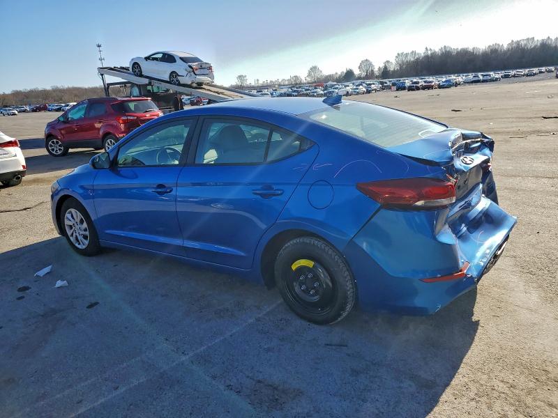 Фото 2 - HYUNDAI ELANTRA