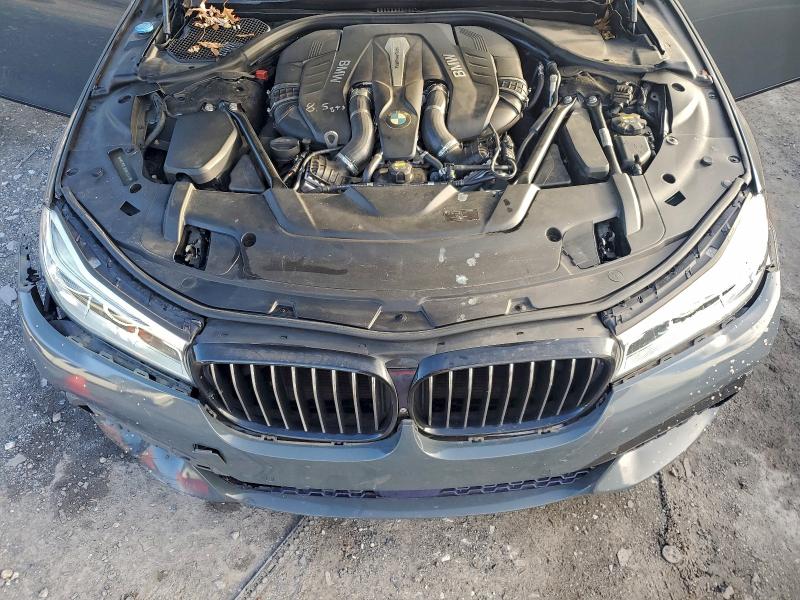 Фото 11 - BMW 7 SERIES