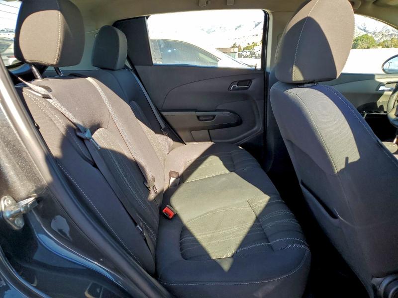 Фото 10 - CHEVROLET SONIC