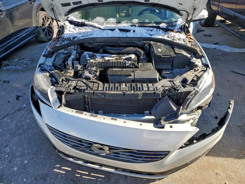 Фото 11 - VOLVO S60