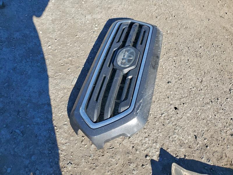 Фото 12 - TOYOTA TACOMA