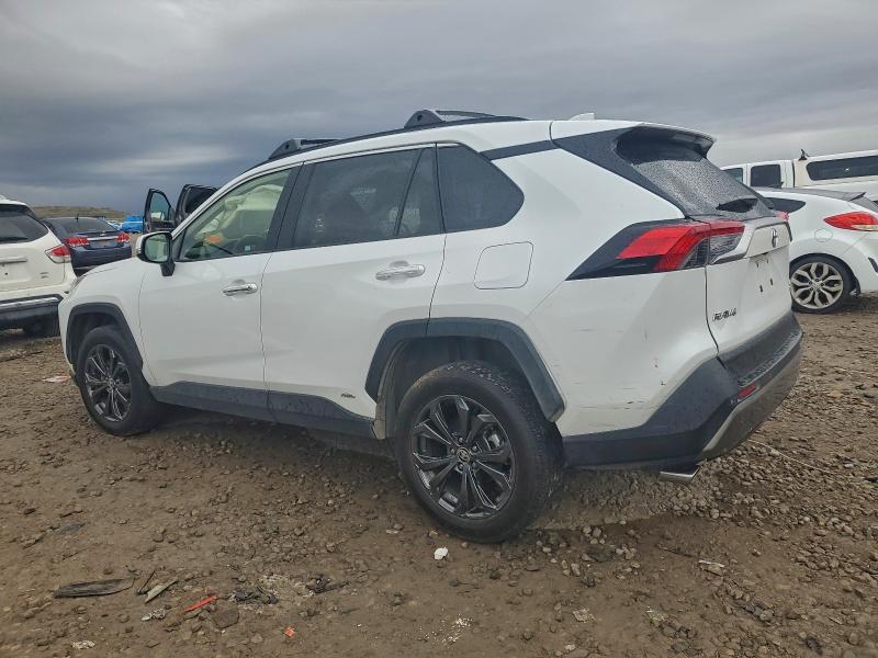 Фото 2 - TOYOTA RAV4