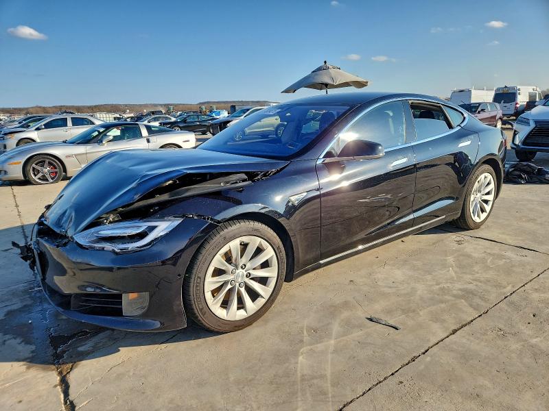 Фото 1 - TESLA MODEL S