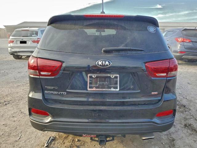 Фото 6 - KIA SORENTO