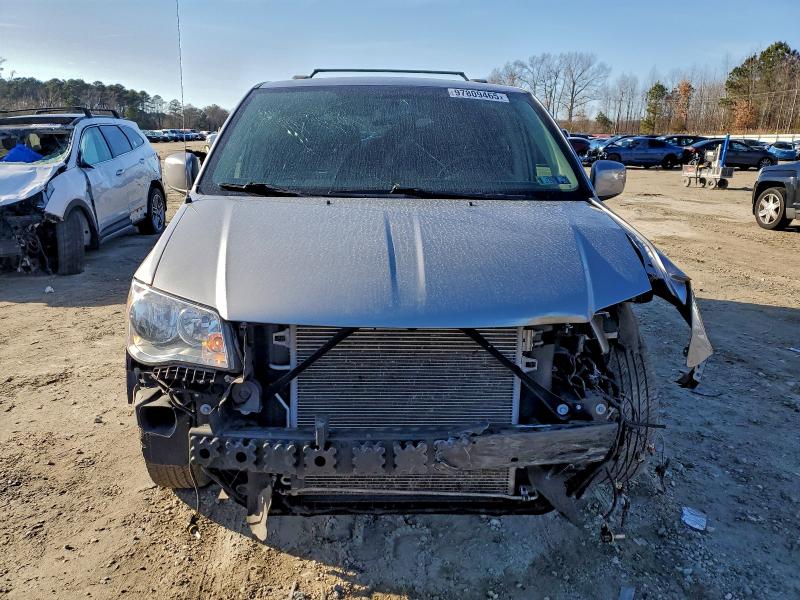 Фото 5 - CHRYSLER MINIVAN