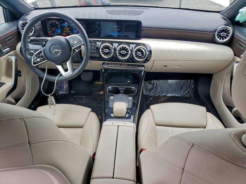 Фото 8 - MERCEDES-BENZ A-CLASS