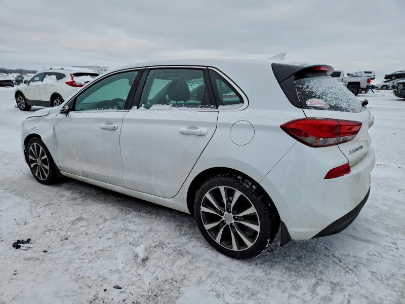 Фото 2 - HYUNDAI ELANTRA