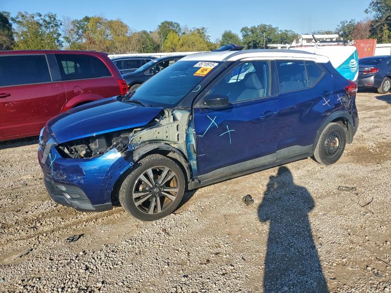 Фото 1 - NISSAN KICKS