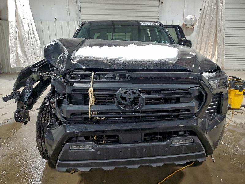 Фото 5 - TOYOTA TACOMA