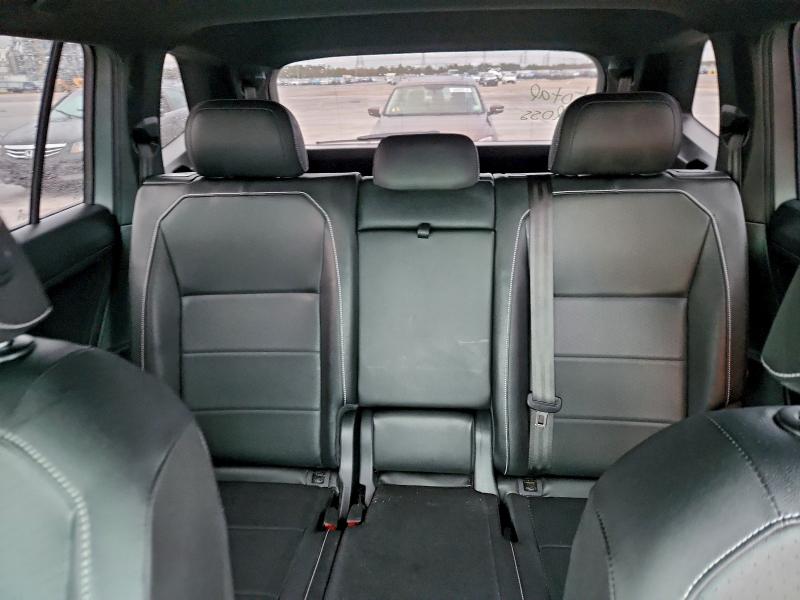 Фото 10 - VOLKSWAGEN TIGUAN