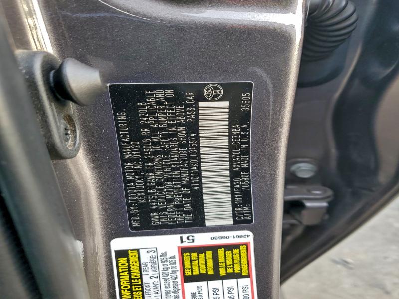 Фото 12 - TOYOTA CAMRY