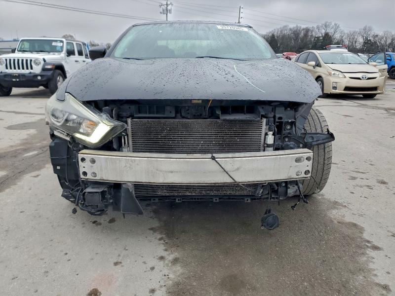 Фото 5 - NISSAN MAXIMA