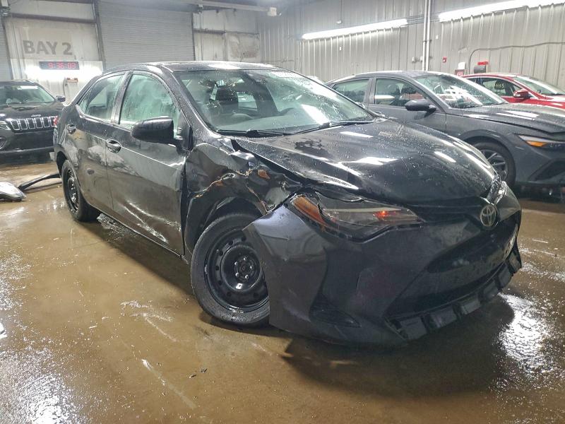 Фото 4 - TOYOTA COROLLA