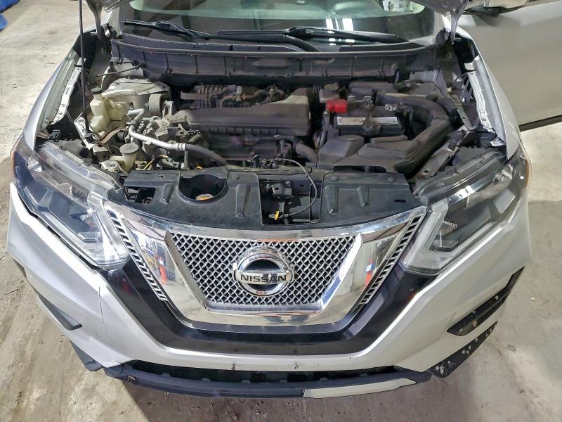 Фото 12 - NISSAN ROGUE