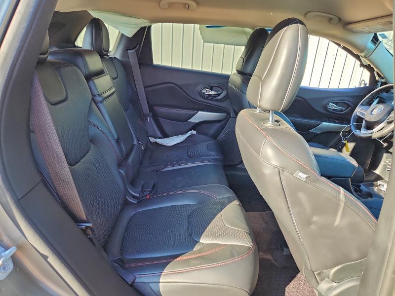 Фото 11 - JEEP CHEROKEE