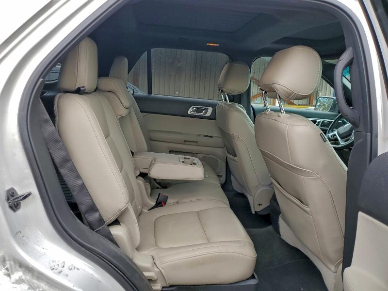 Фото 11 - FORD EXPLORER