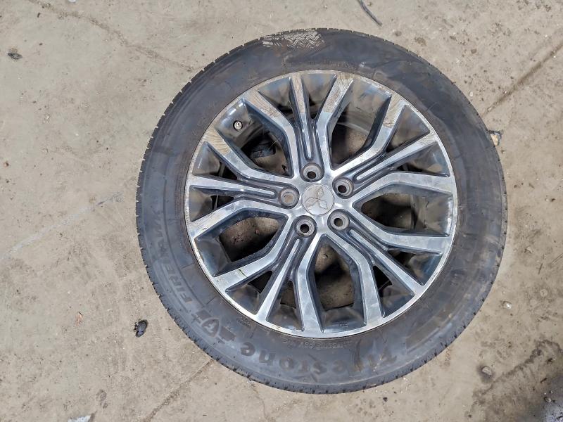 Фото 13 - MITSUBISHI OUTLANDER