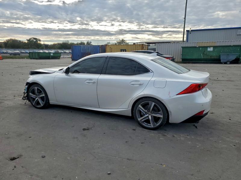 Фото 2 - LEXUS IS