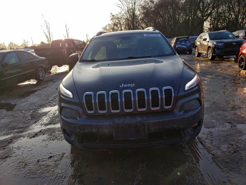 Фото 5 - JEEP GRAND CHER