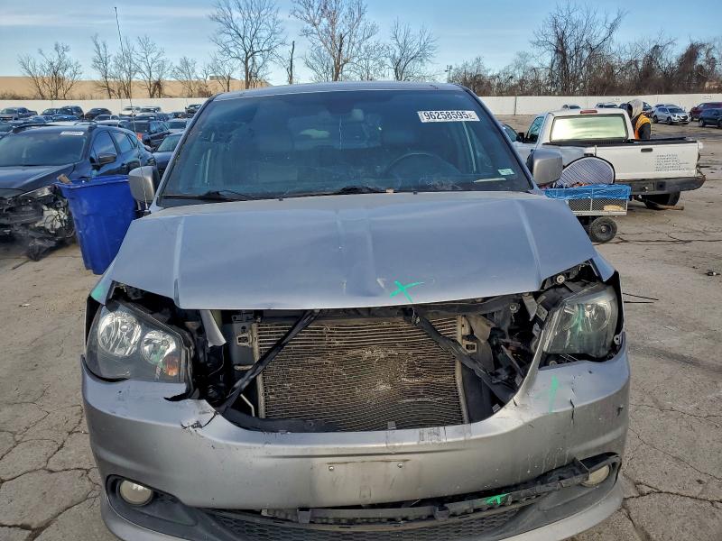 Фото 5 - DODGE CARAVAN