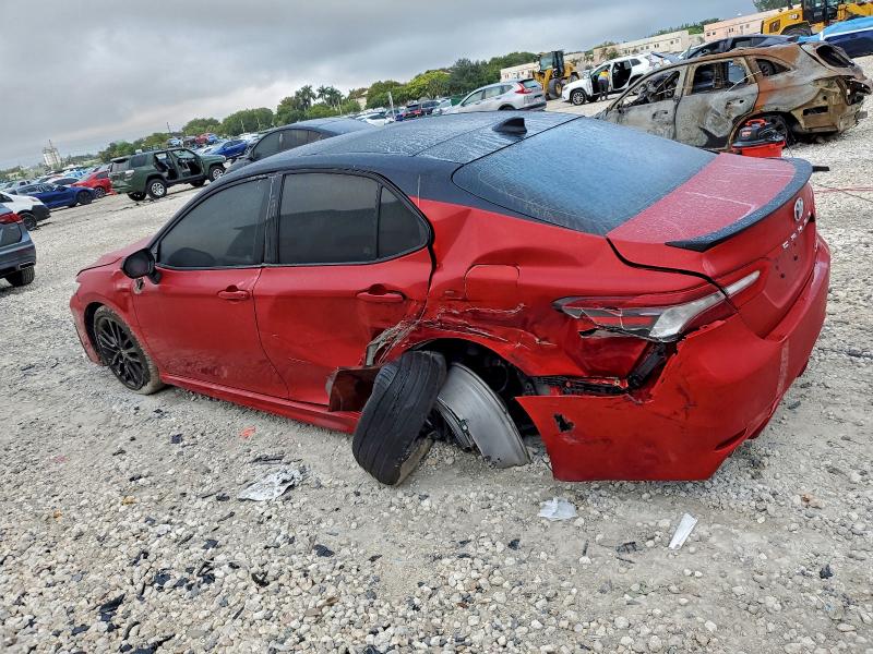 Фото 2 - TOYOTA CAMRY