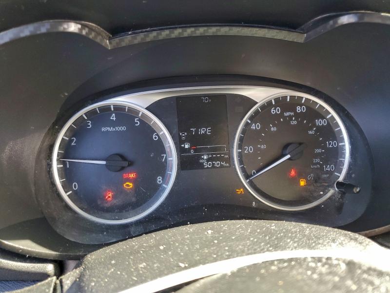 Фото 9 - NISSAN VERSA