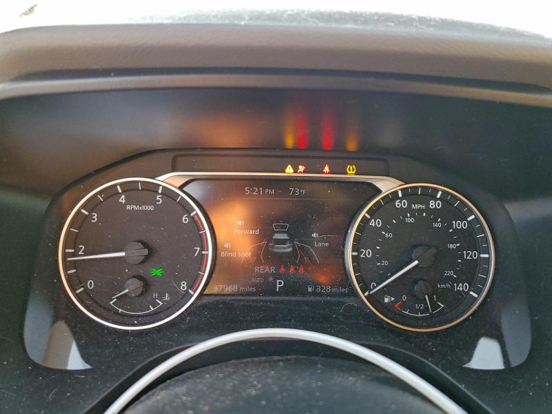 Фото 9 - NISSAN ROGUE