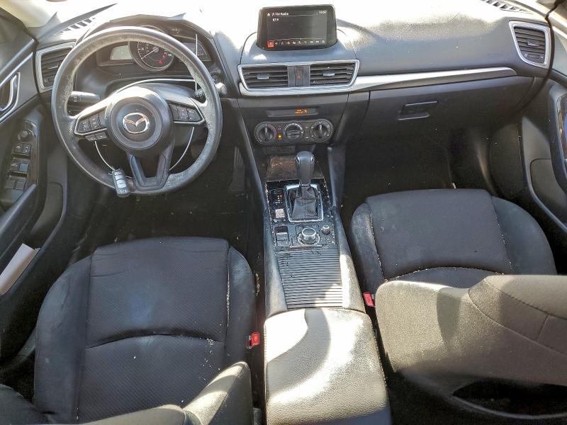 Фото 8 - MAZDA 3