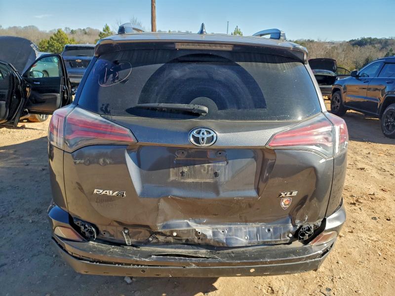 Фото 6 - TOYOTA RAV4