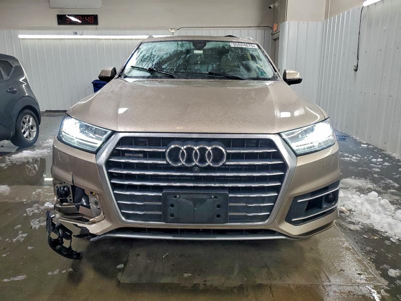 Фото 5 - AUDI Q7