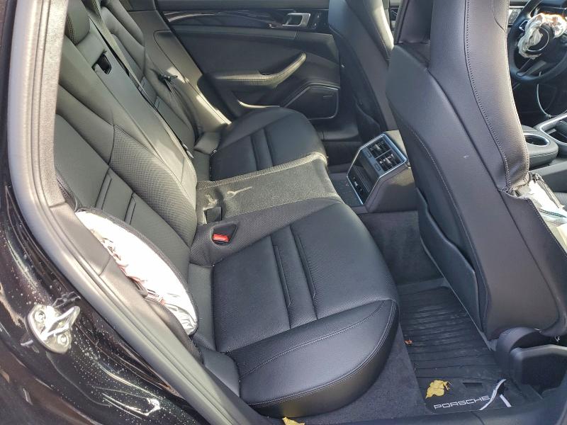 Фото 10 - PORSCHE PANAMERA