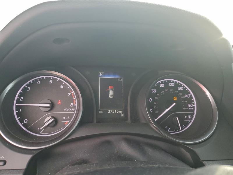 Фото 9 - TOYOTA CAMRY