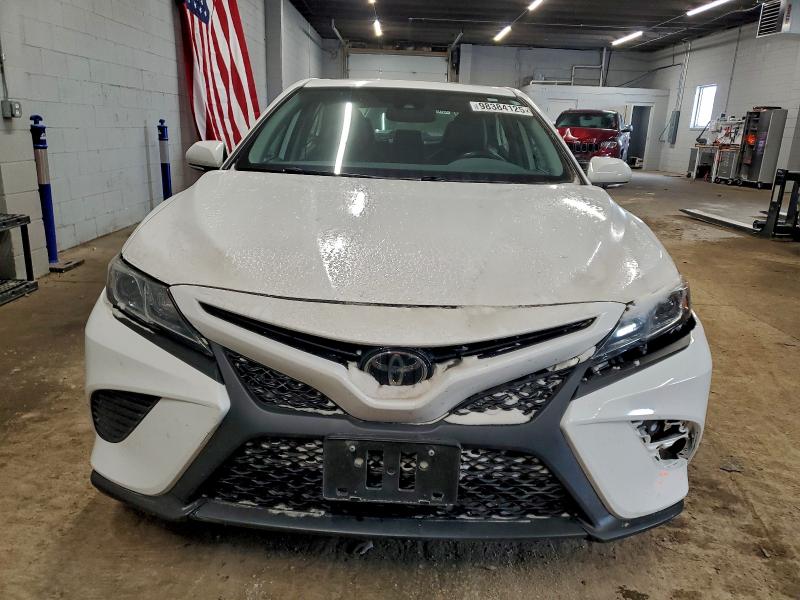 Фото 5 - TOYOTA CAMRY