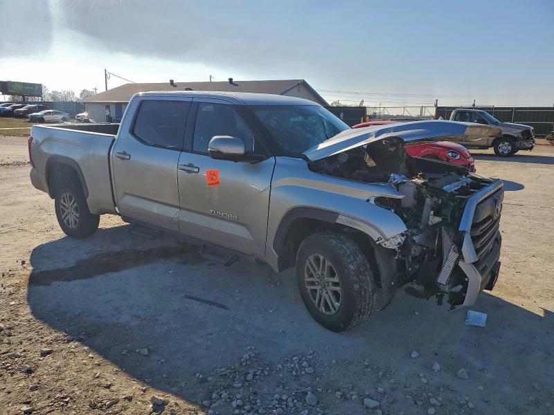 Фото 4 - TOYOTA TUNDRA