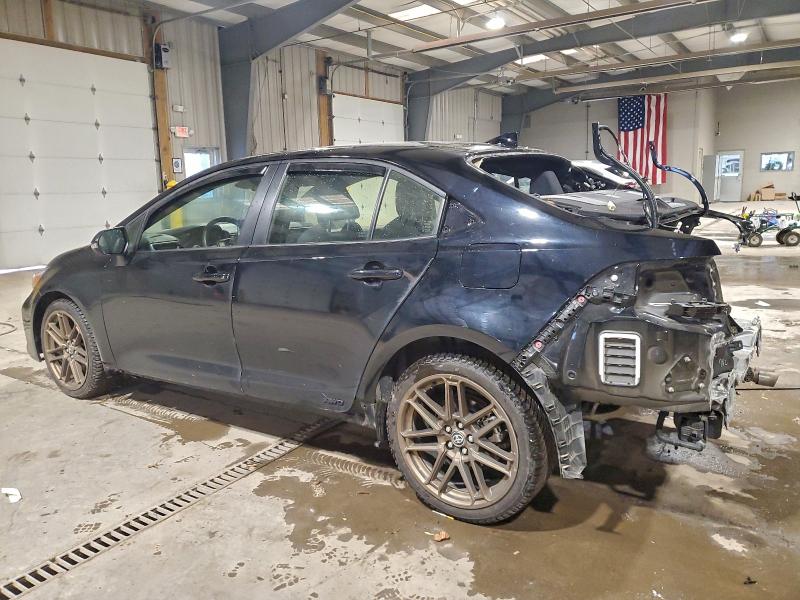 Фото 2 - TOYOTA COROLLA